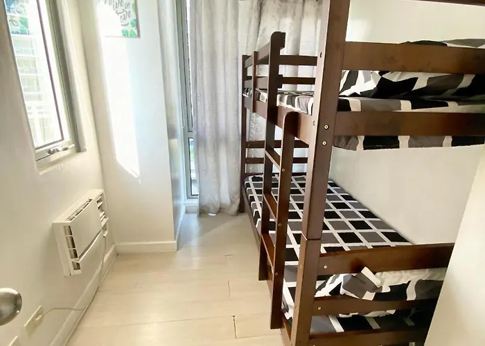 2 Bedroom Azure View 2 Apartment