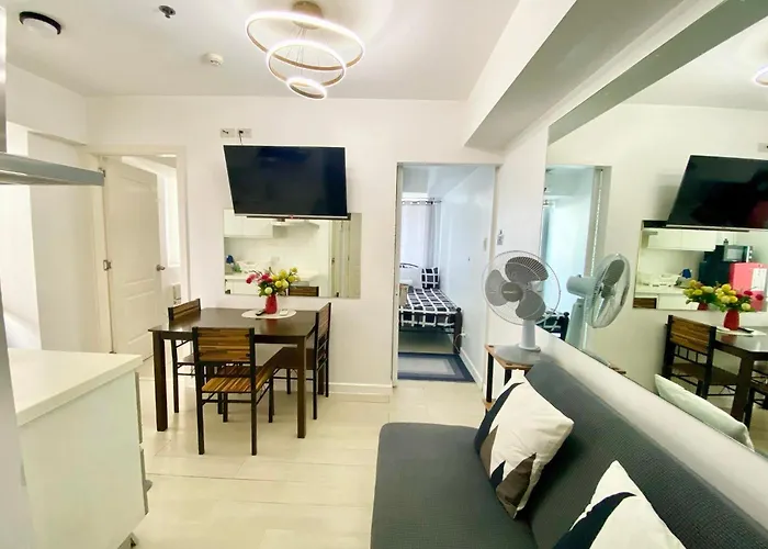 2 Bedroom Azure View 2 *